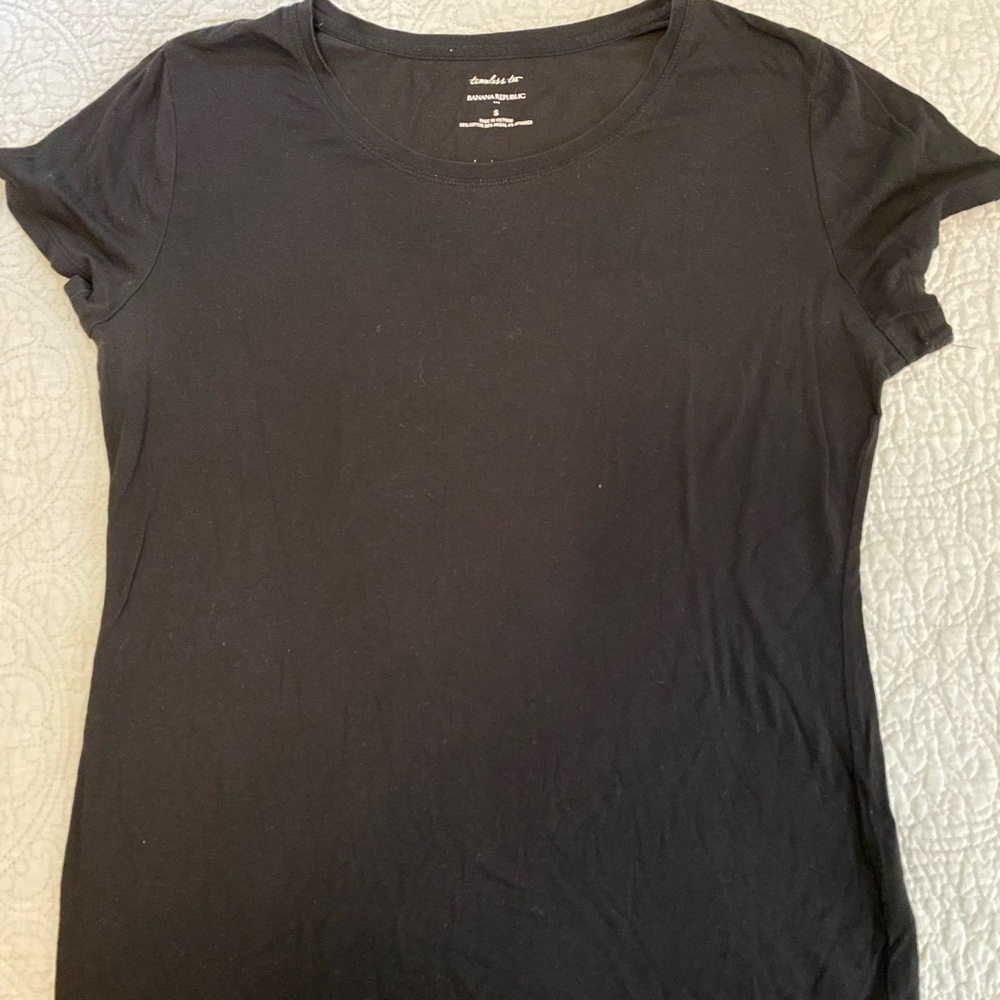 Banana Republic timeless tee